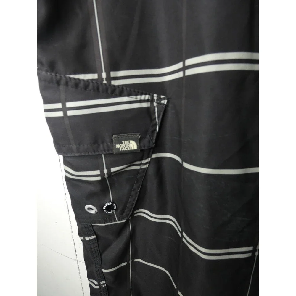 The North Face Men's 40 Black White Plaid Board Shorts Swim Trunks